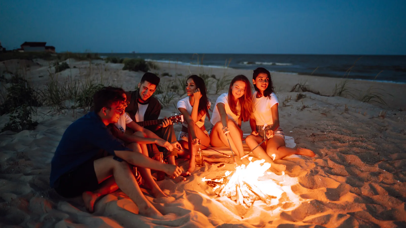 Bonfires on the Sand Return to Lake Worth Beach Nov. 6, With a Different Band Every Night